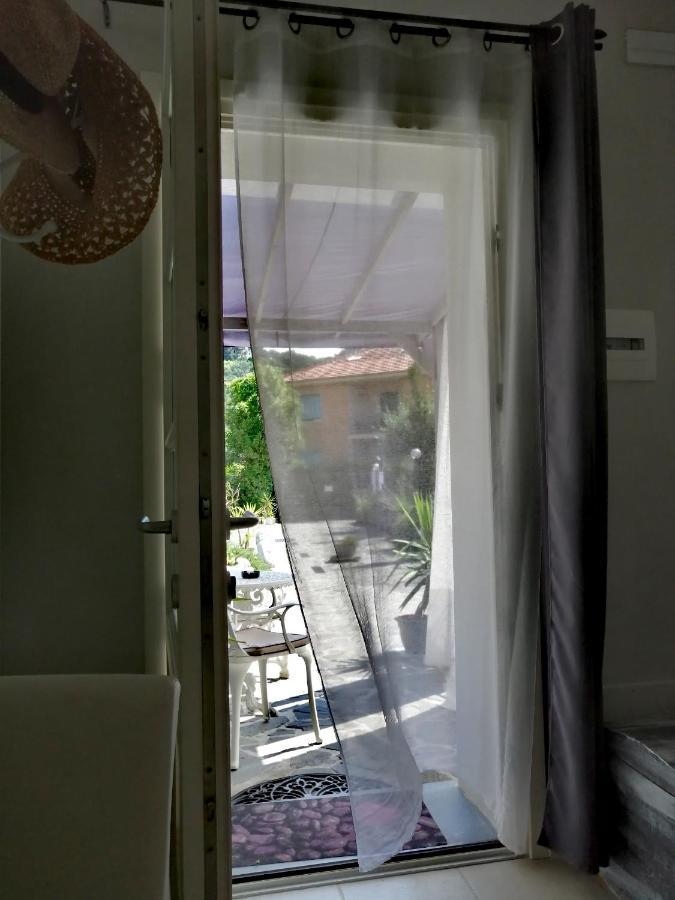 B&B Pie Del Castello Λεβάντο Εξωτερικό φωτογραφία